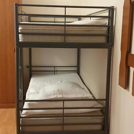 Apartment Palace *